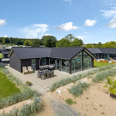 Eino - 30m From The Sea By Interhome *