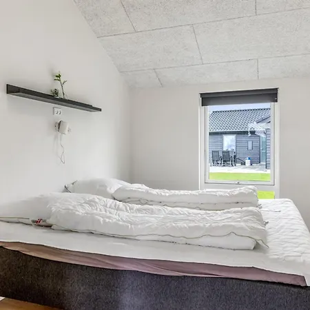 Eino - 30m From The Sea By Interhome * Sjolund